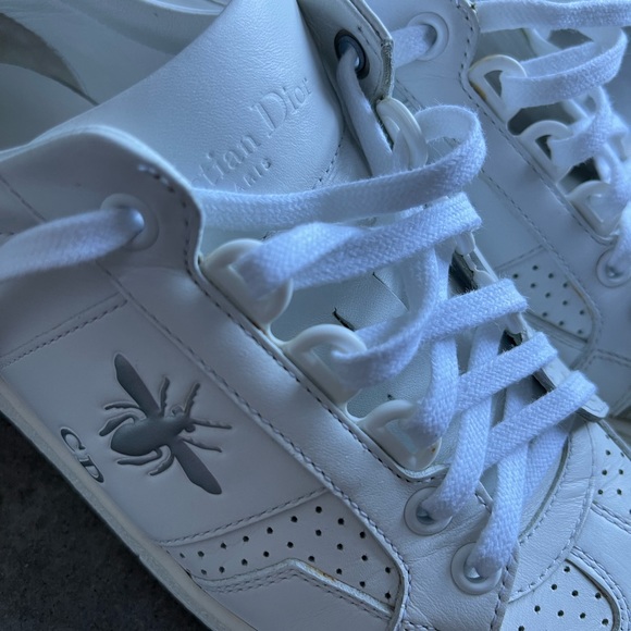DIOR Women's White CD Bee Sneakers - Picture 4 of 4
